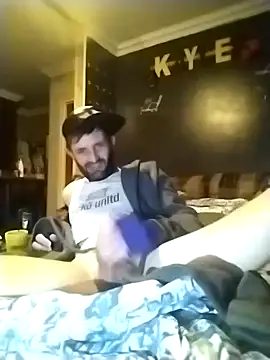 Nawtyslaveteen online show from 11.17.25