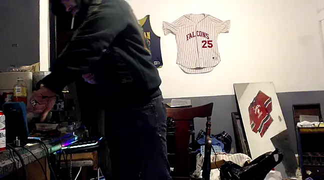 Snapshot of sledge901 chatting on 02.07.25 sledge901 online show from 02.07.25