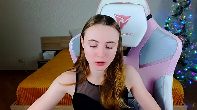 Cowell Adelina online show from 12.22.25