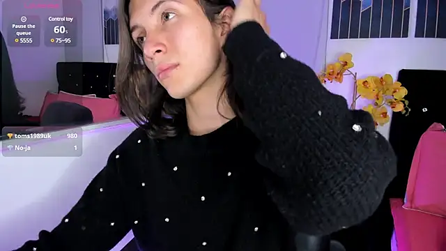 Snapshot of Feniix__ chatting on 01.10.25 Feniix online show from 01.10.25