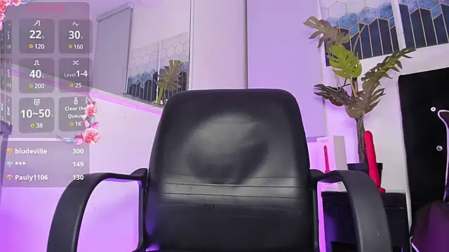 Snapshot of Feniix__ chatting on 01.24.25 Feniix online show from 01.24.25