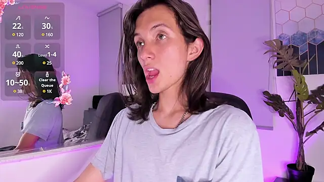 Snapshot of Feniix__ chatting on 02.06.25 Feniix online show from 02.06.25