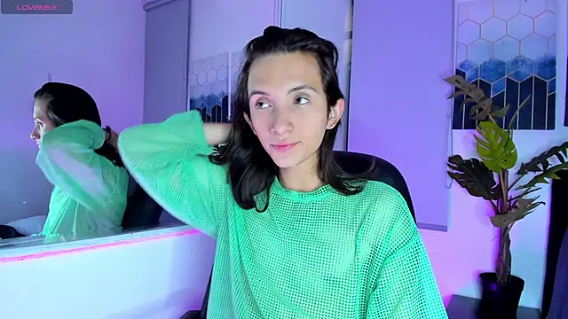 Snapshot of Feniix__ chatting on 02.15.25 Feniix online show from 02.15.25