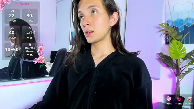 Snapshot of Feniix__ chatting on 03.07.25 Feniix online show from 03.07.25