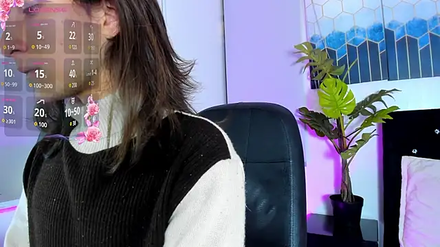 Snapshot of Feniix__ chatting on 03.08.25 Feniix online show from 03.08.25