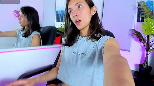 Snapshot of Feniix__ chatting on 03.23.25 Feniix online show from 03.23.25