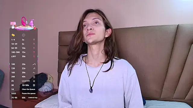 Snapshot of Feniix__ chatting on 10.30.25 Feniix online show from 10.30.25