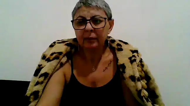 Snapshot of roseblak42 chatting on 02.20.25 roseblak42 online show from 02.20.25