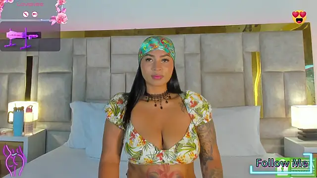 Snapshot of Miss_Abigail_ chatting on 03.22.25 Miss Abigail online show from 03.22.25