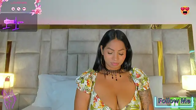 Snapshot of Miss_Abigail_ chatting on 03.22.25 Miss Abigail online show from 03.22.25