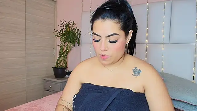 kiana cream online show from 01.11.25