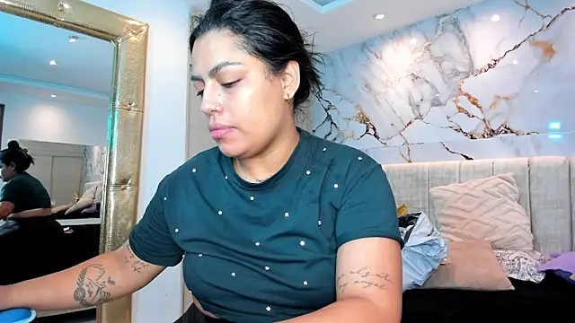 kiana cream online show from 02.06.26