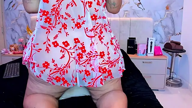 kiana cream online show from 04.05.26