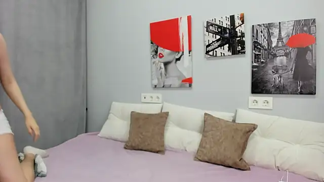 Tiny JuJu online show from 06.04.26