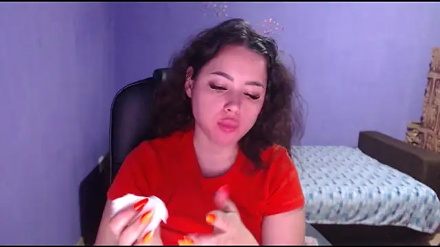 LovelyJulliette online show from 01.31.25