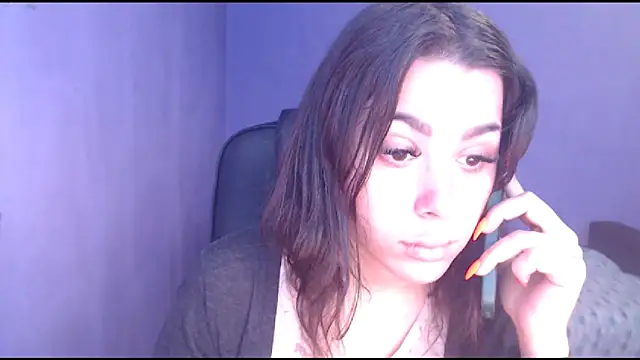 LovelyJulliette online show from 02.04.25