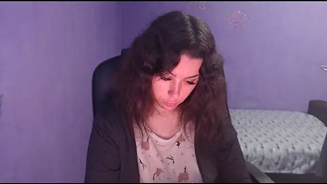 LovelyJulliette online show from 02.04.25