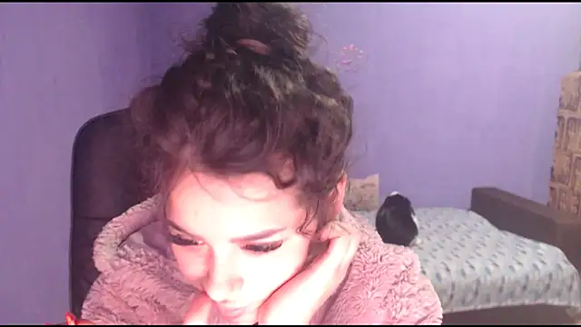 LovelyJulliette online show from 02.11.25