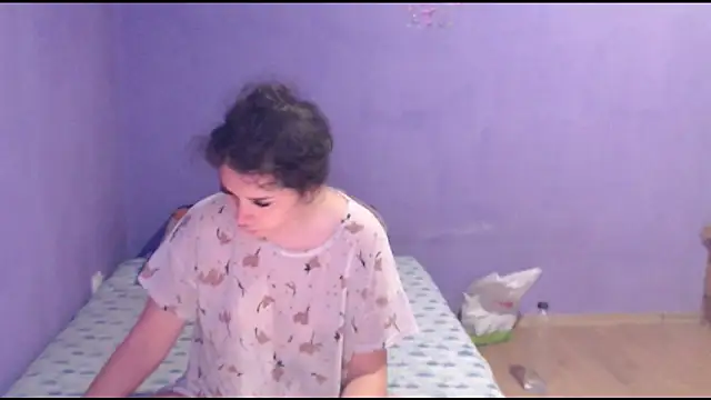 LovelyJulliette online show from 02.15.25