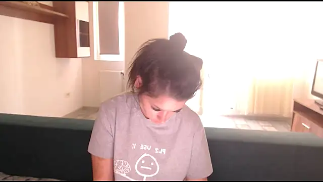 LovelyJulliette online show from 03.14.25