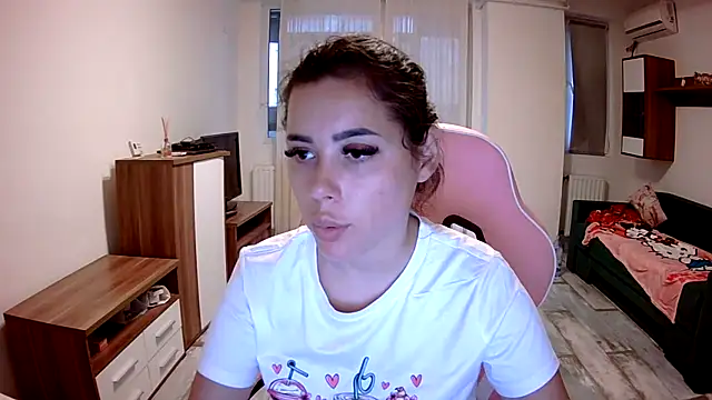 LovelyJulliette online show from 09.11.25