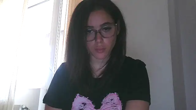 LovelyJulliette online show from 10.16.25