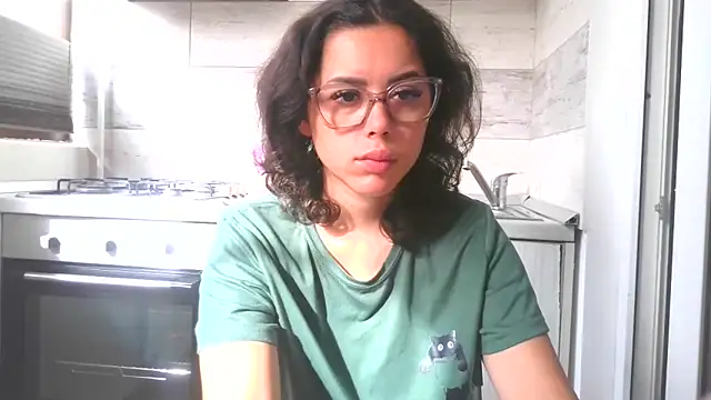 LovelyJulliette online show from 10.25.25