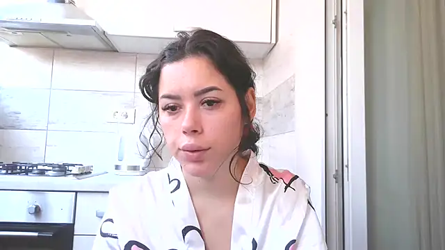 LovelyJulliette online show from 11.03.25