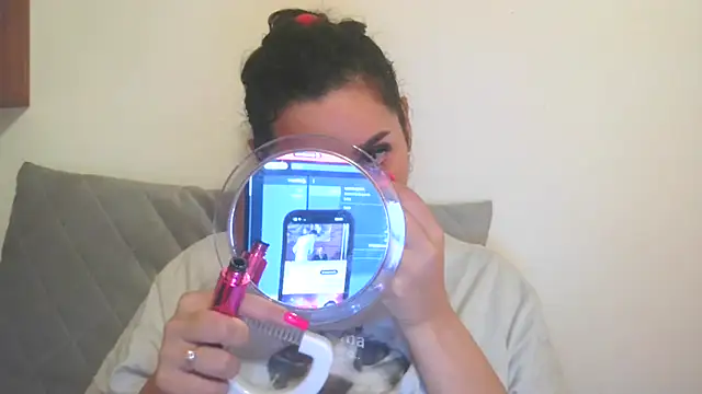 LovelyJulliette online show from 12.05.25