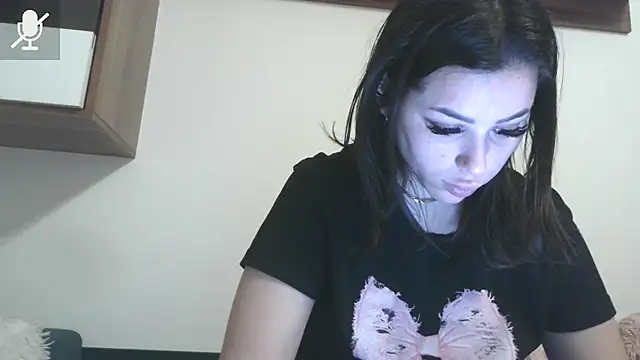 LovelyJulliette online show from 03.05.26