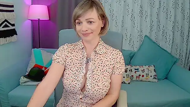 NandiSmile online show from 11.15.25