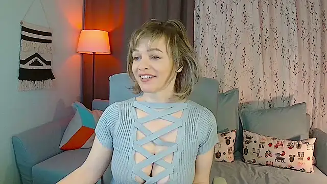 NandiSmile online show from 04.03.26