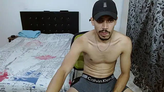 Snapshot of giannandblacke chatting on 11.11.25 giannandblacke online show from 11.11.25