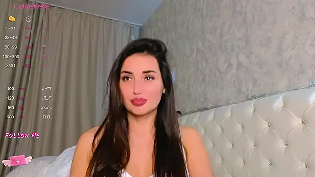 Snapshot of LaraSkinny chatting on 01.09.25 LaraSkinny online show from 01.09.25