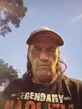 Snapshot of Hotbodyscottie chatting on 10.19.25 Hotbodyscottie online show from 10.19.25