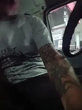 Snapshot of Hotbodyscottie chatting on 11.08.25 Hotbodyscottie online show from 11.08.25