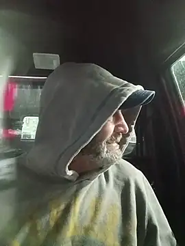 Hotbodyscottie online show from 12.20.25