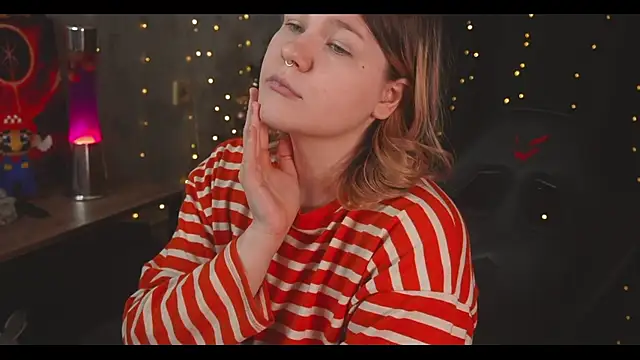 cuteamberlyyy online show from 12.24.24