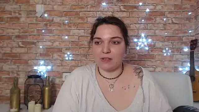 Amelia Kiss  online show from 12.27.24