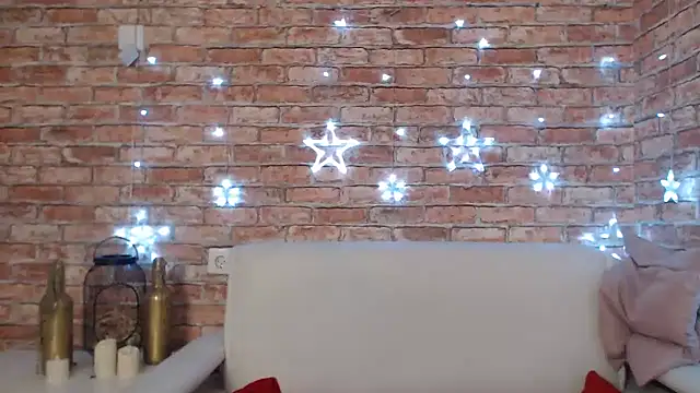 Amelia Kiss  online show from 01.04.25