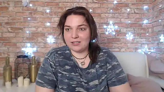 Amelia Kiss  online show from 01.04.25