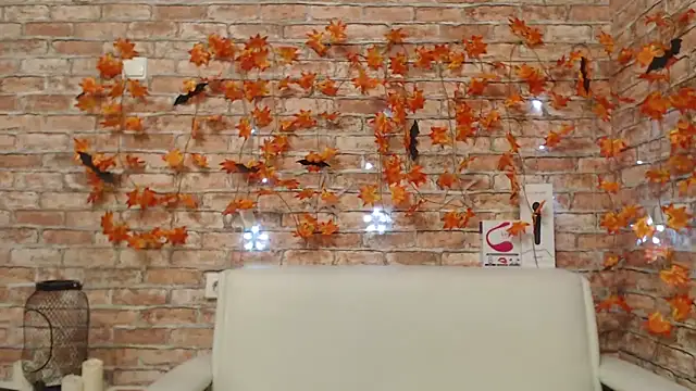 Amelia Kiss  online show from 11.06.25