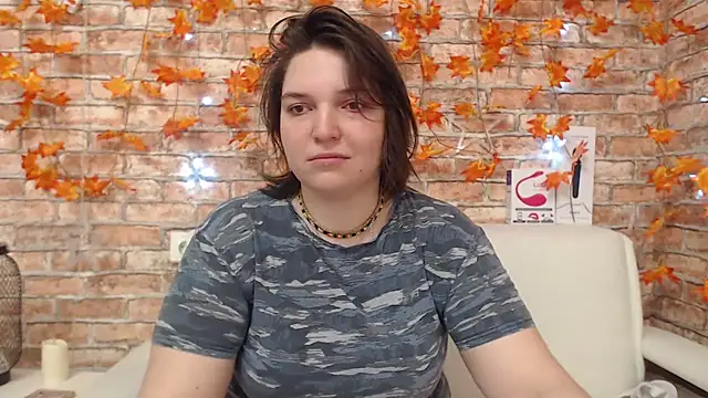 Amelia Kiss  online show from 11.18.25