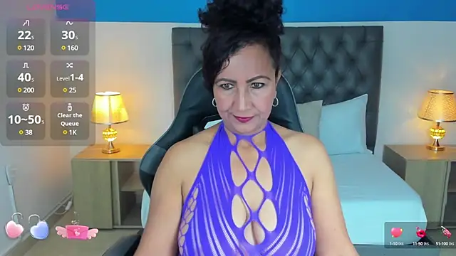 Snapshot of yosselin23 chatting on 01.23.25 yosselin23 online show from 01.23.25