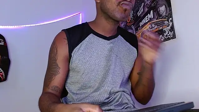 king  Black online show from 02.18.26