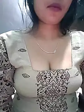 Snapshot of Kavita_ji chatting on 12.23.24 Kavita ji online show from 12.23.24