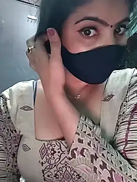 Snapshot of Kavita_ji chatting on 12.25.24 Kavita ji online show from 12.25.24