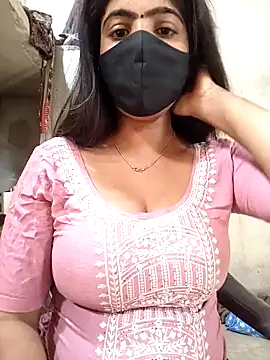 Snapshot of Kavita_ji chatting on 02.18.25 Kavita ji online show from 02.18.25