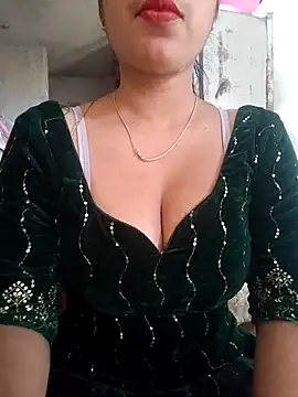 Snapshot of Kavita_ji chatting on 02.21.25 Kavita ji online show from 02.21.25