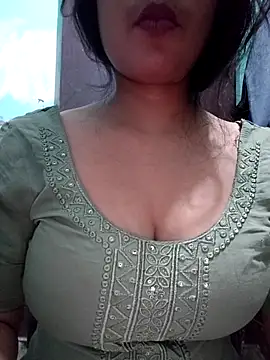 Snapshot of Kavita_ji chatting on 05.08.26 Kavita ji online show from 05.08.26